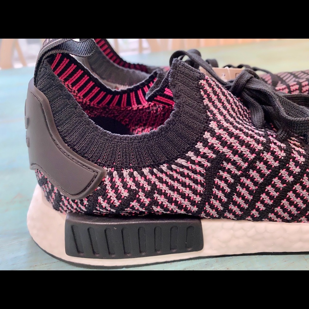 ADIDAS NMD R1 STLT PRIMEKNIT SOLAR PINK  (13) - Picture 10 of 12